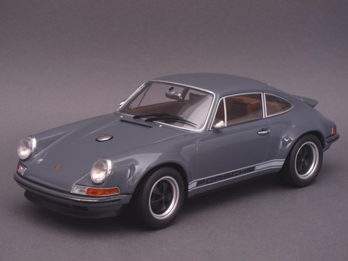 Scale singer 911 - 1/18,